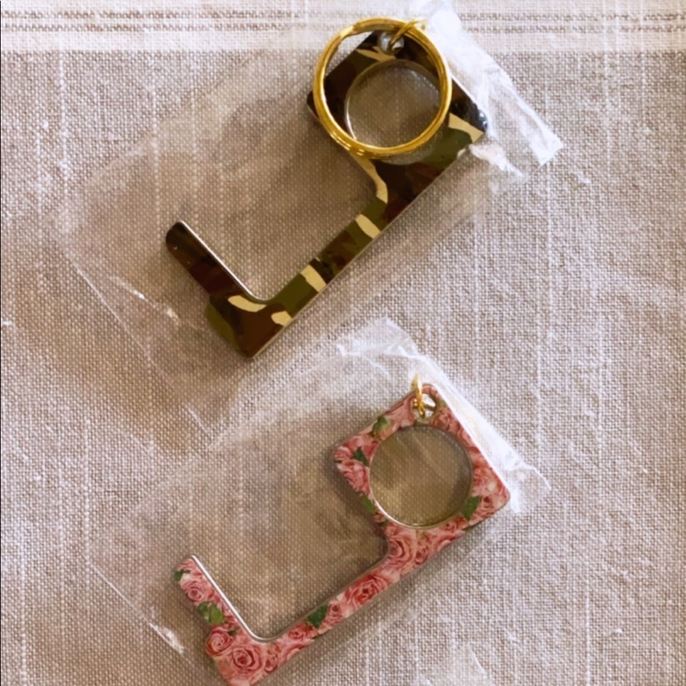 Touchless Keyring - Picture 2 of 4